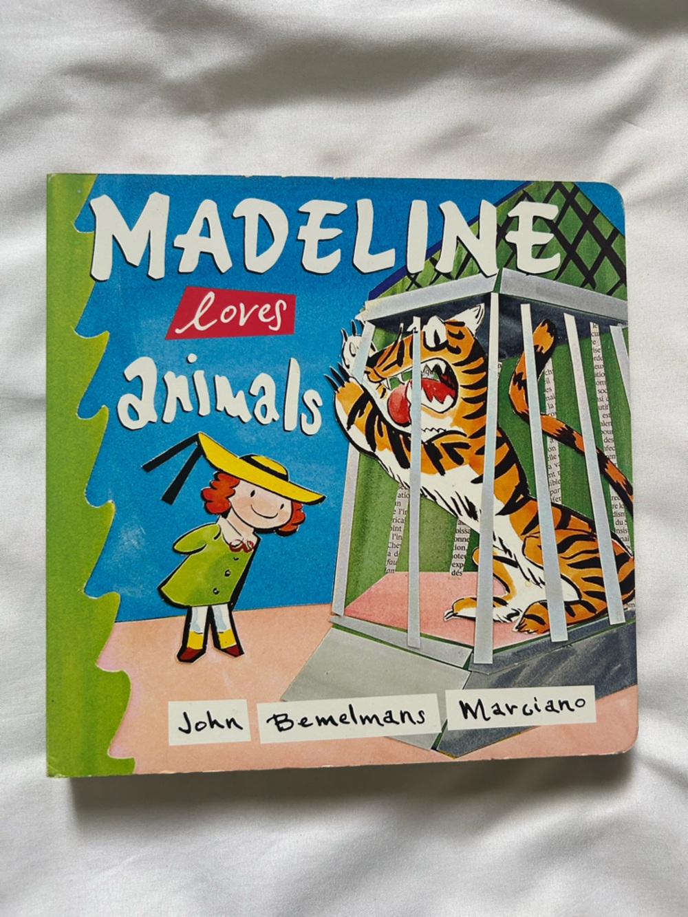 3/$10🎒 Madeline loves animals by John Bemelmans  Marciano